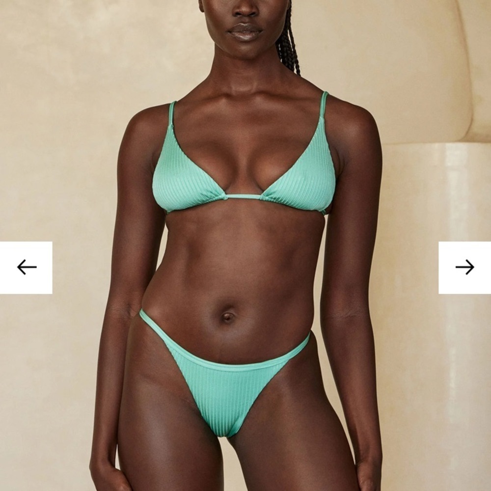 NWT Monday Swimwear Bikini Kauai Triangle Top & Capri Thong Ribbed Green Medium